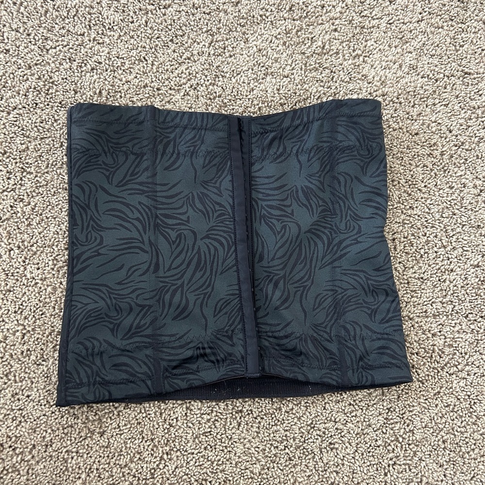Target Maidenform Self Expressions Women's Firm Control Waist Cincher